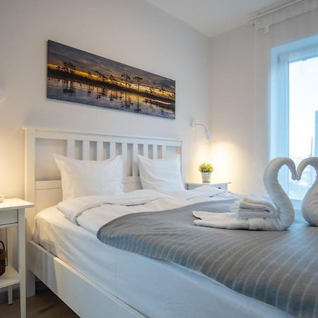 Dream Stay - Brand New Apartment With Balcony & Free Parking Талин Екстериор снимка