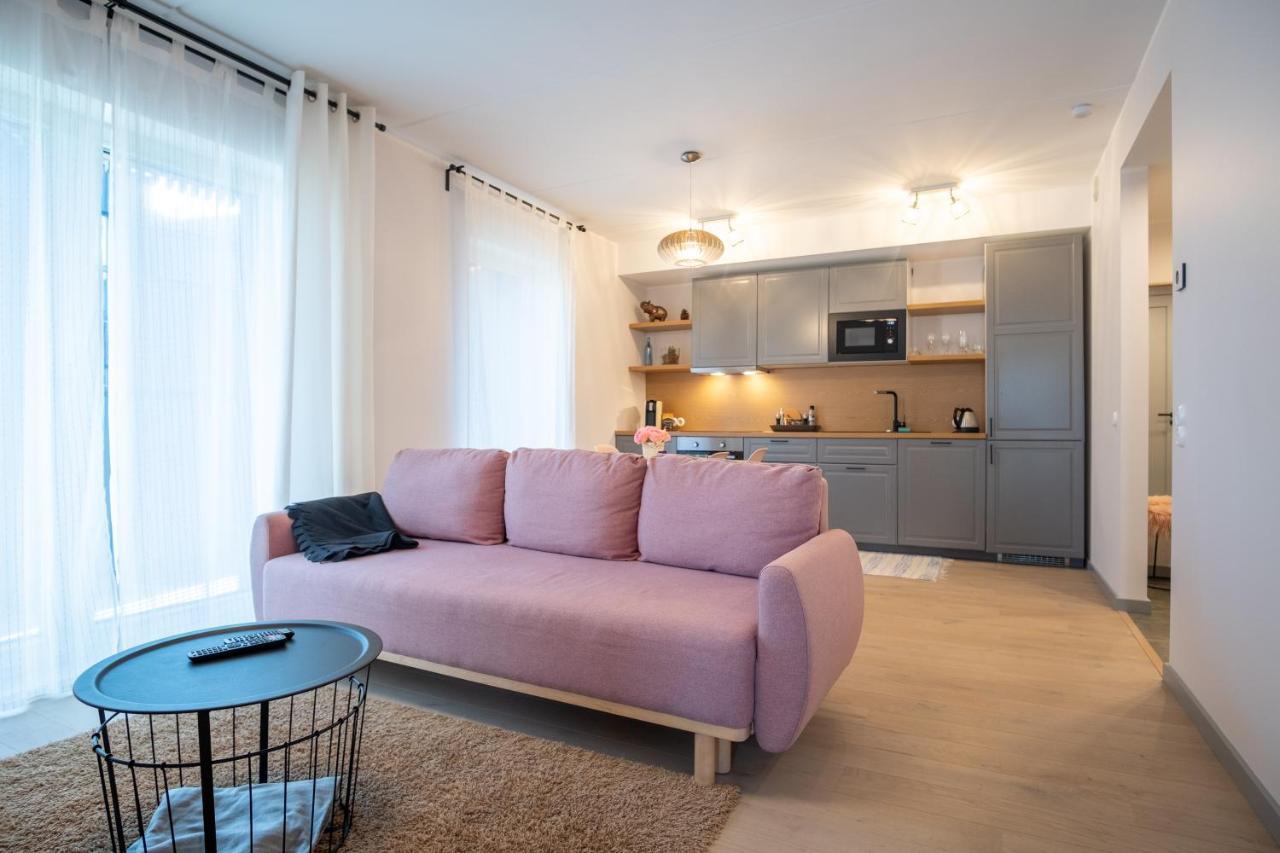 Dream Stay - Brand New Apartment With Balcony & Free Parking Талин Екстериор снимка