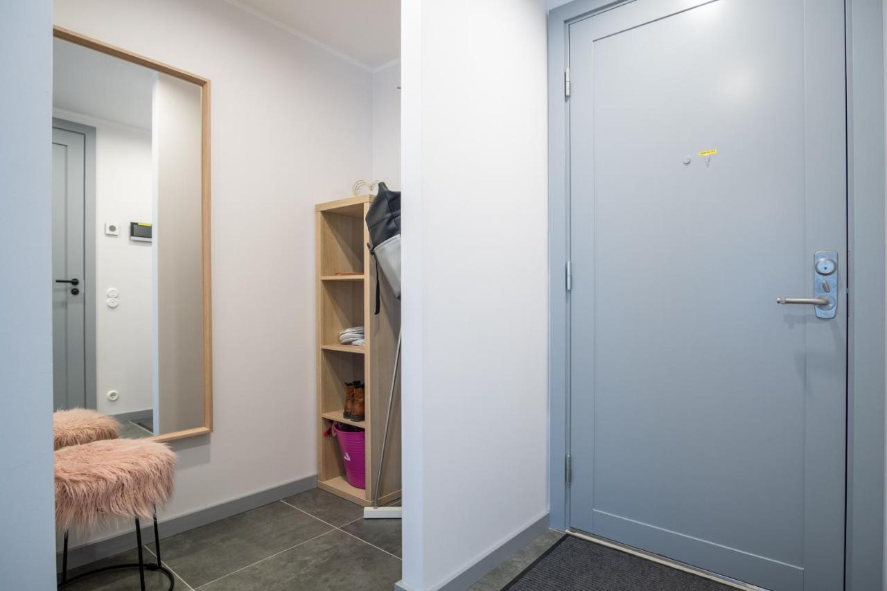 Dream Stay - Brand New Apartment With Balcony & Free Parking Талин Екстериор снимка